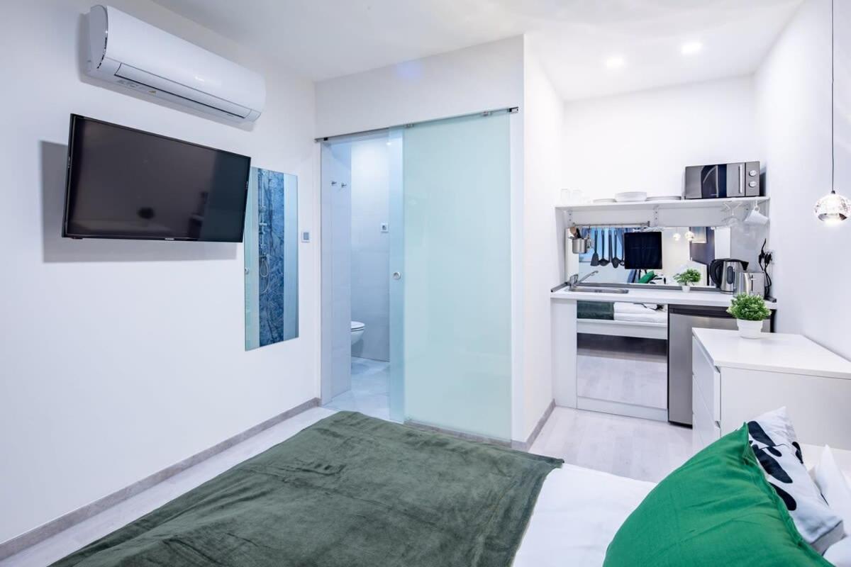 Central - New - Quiet Sleep Apartment บูดาเปสต์ ภายนอก รูปภาพ